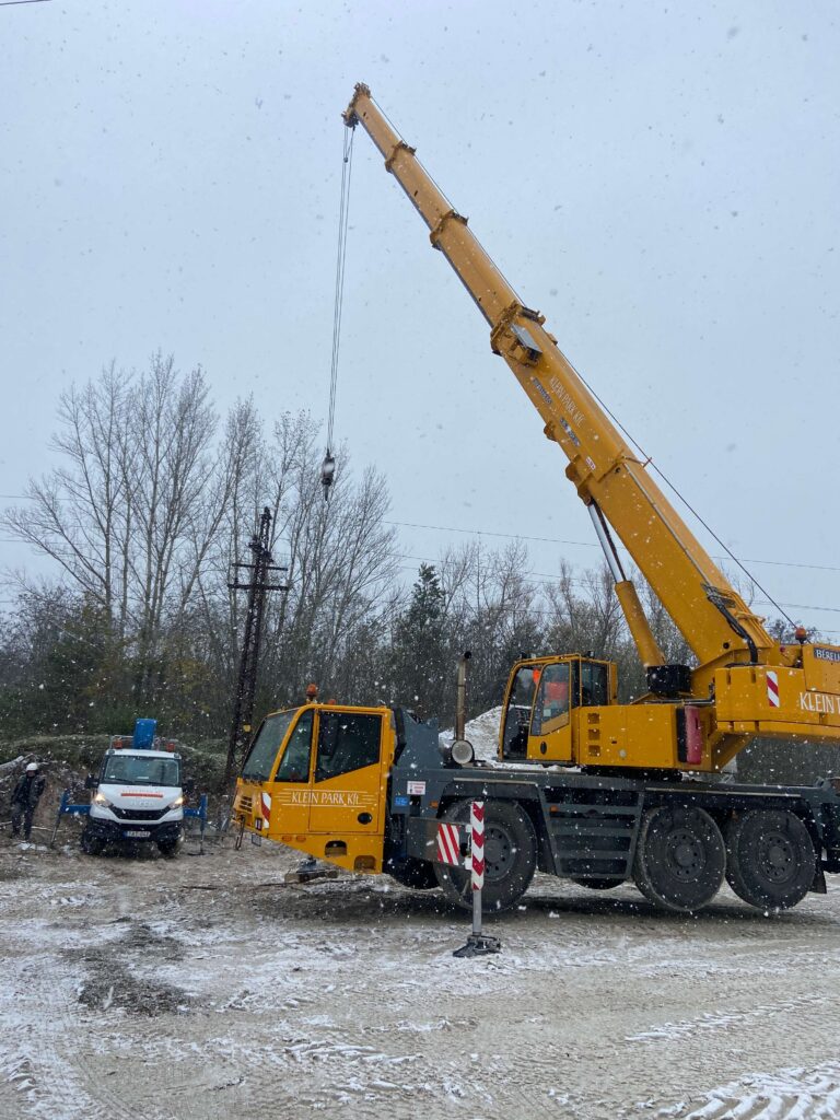Szerviz és alkatrészek